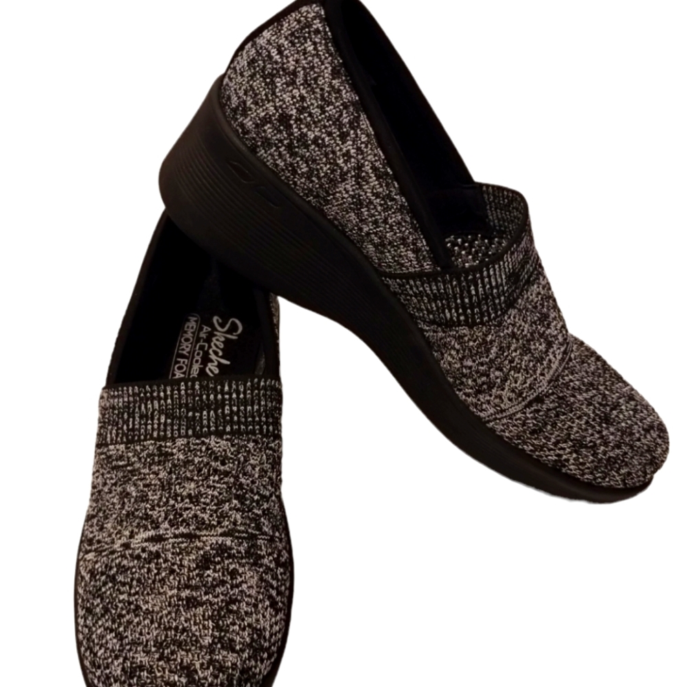 Skechers Stretch Fit